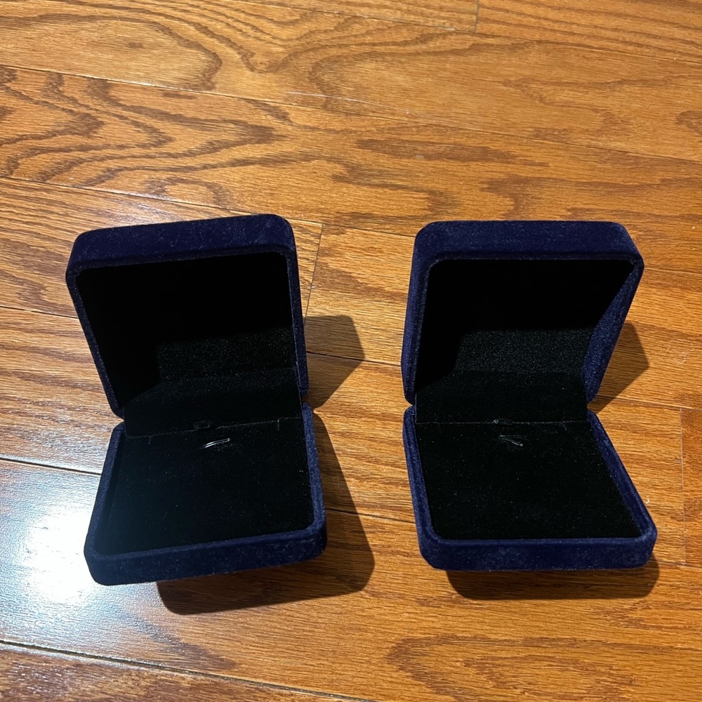 Elegant Velvet Jewelry Boxes